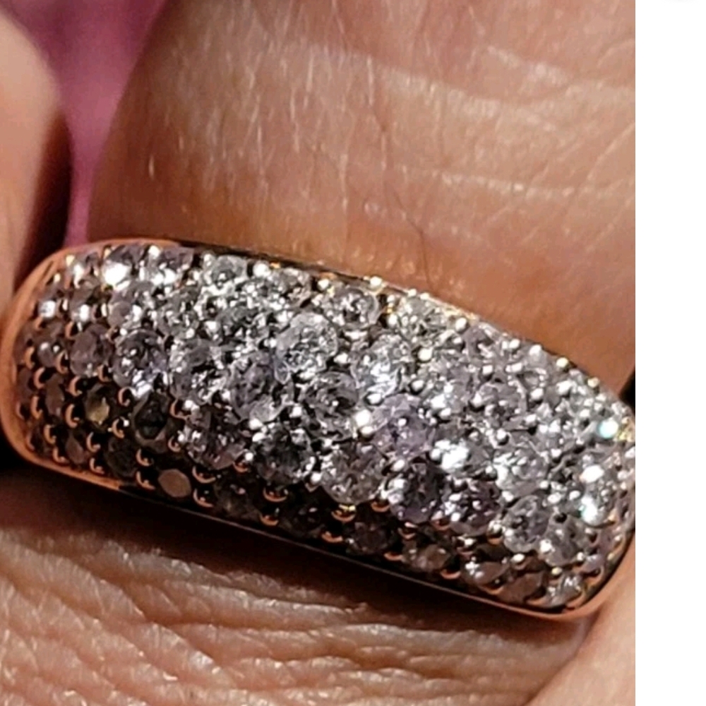 10k Rose Gold Natural Sparkling Diamond Ring 3.7 Grams Gold